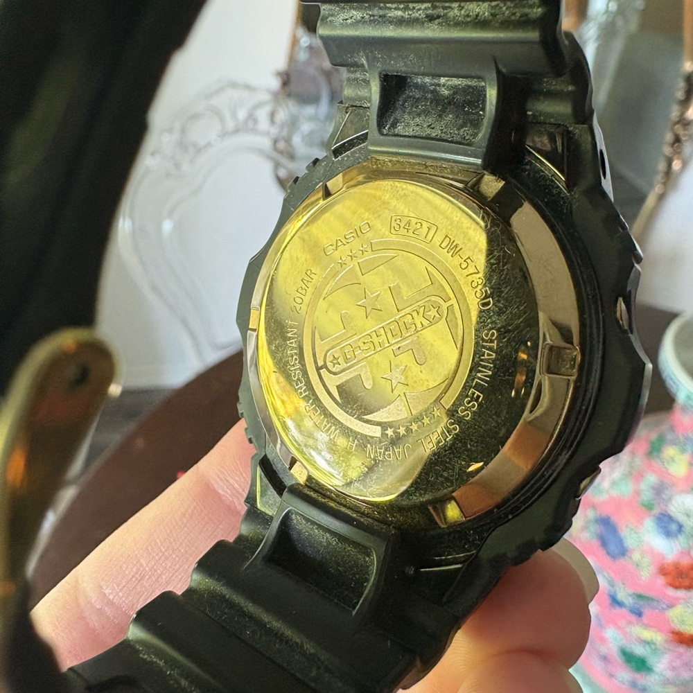 Casio Black Smartwatch with Rugged Design - Picture 4 of 4